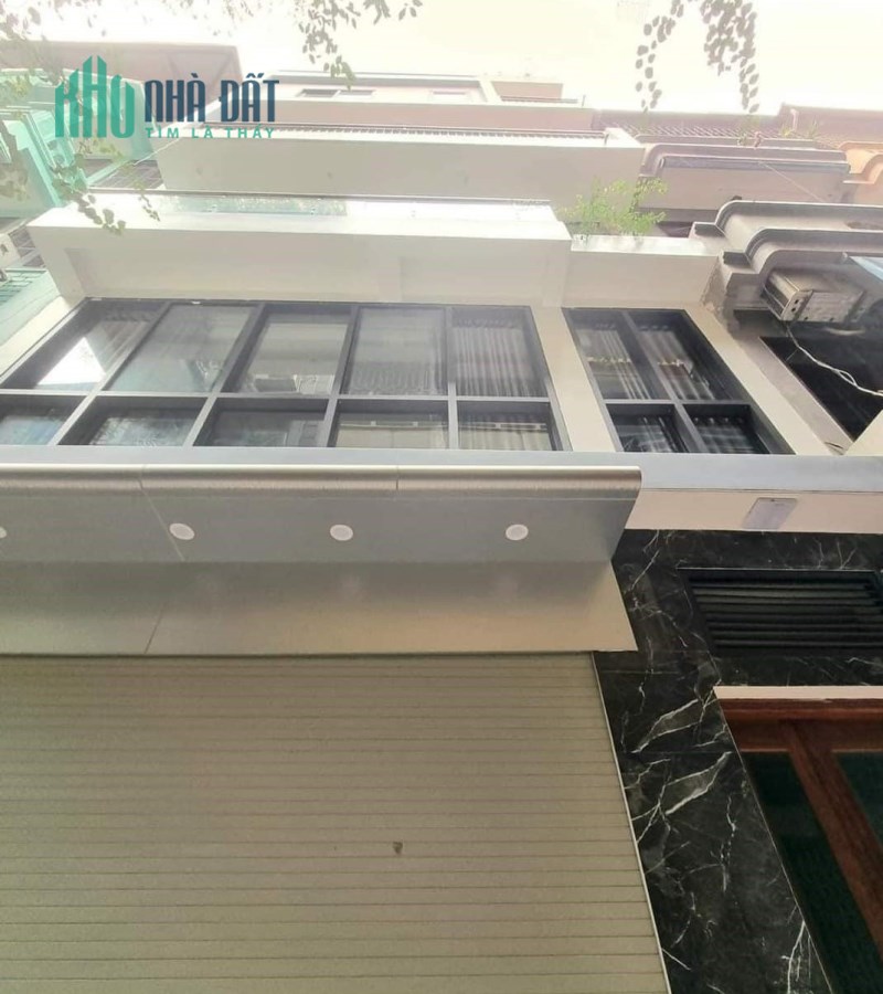 Bán nhà Nguyễn Văn Huyên 60m2, Lô góc, Gara ô tô, Kinh Doanh, ở luôn, giá nhỉnh 10 tỷ