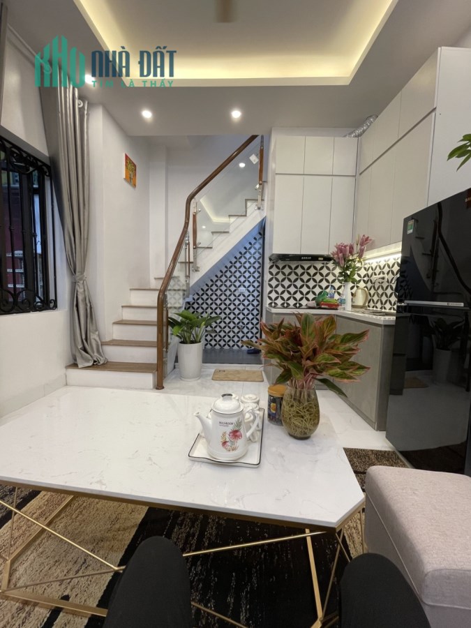 HIẾM NHÀ BÁN NGUYỄN LƯƠNG BẰNG GẦN HỒ ĐẮC DI- GẦN PHỐ - NHÀ MỚI Ở LUÔN 40M2 X 4 Tầng, 4.45 TỶ LH