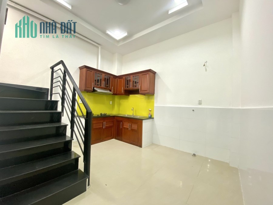 Bán nhà HXH Khuông Việt, Tân Phú 40m2 2T 2PN vị trí thuận tiện qua Q11, Q6 giá chỉ 5 tỷ xx