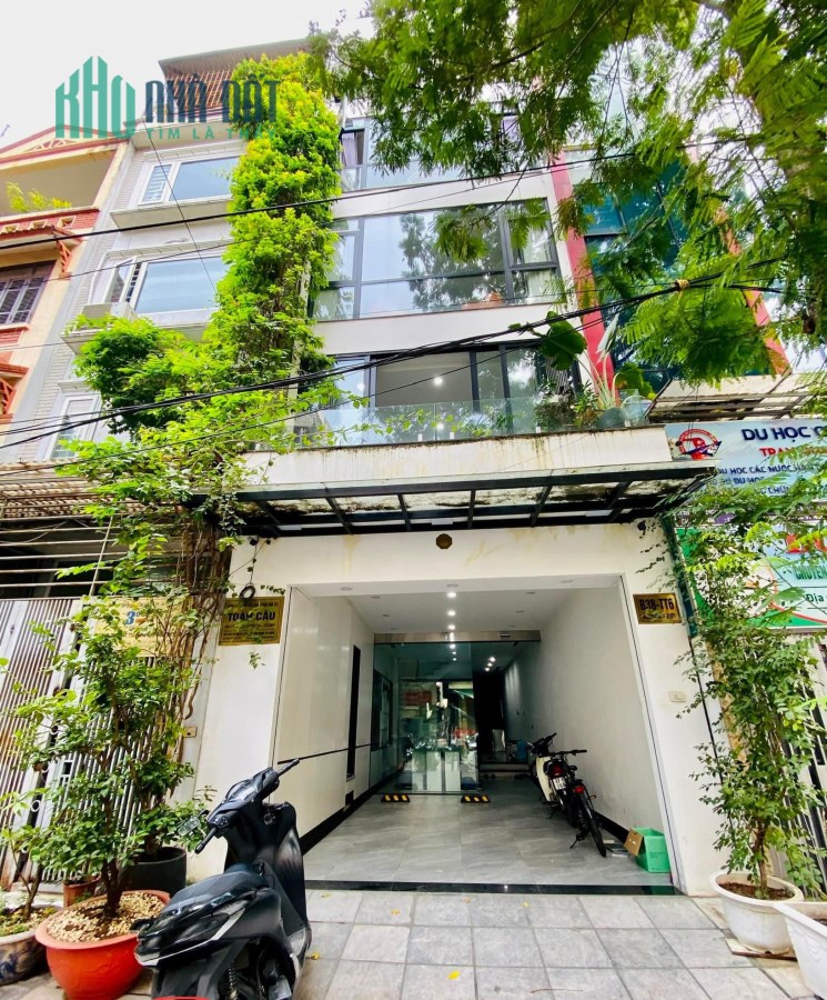Bán nhà Lâm Hạ, Nguyễn Sơn,view Công viên,full đồ, gara, thang máy, cho thuê VP,68m*6T, 11 tỷ dư