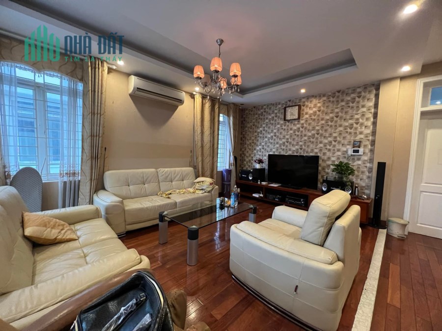 BÁN LIỀN KỀ MINH NHỰA 7 TẦNG THANG MÁY, KHU VIP LONG BIÊN, Ở ĐẲNG CẤP.