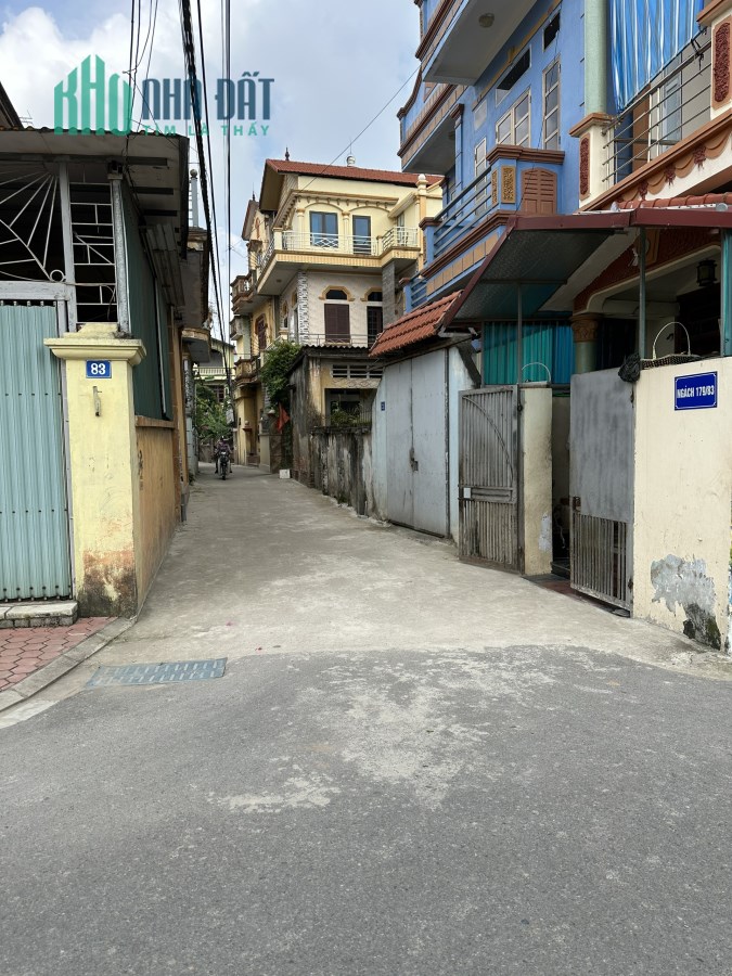 Khai xuân đầu năm - Chính chủ mình cần bán lô góc full thổ cư tại Phú Thị, Gia Lâm, TP Hà Nội