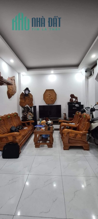 CỰC HIẾM Phan Đình Giót Ô TÔ ĐỖ cạnh nhà, 35m2, mt 5m, nhỉnh 3 tỷ.LH Công 0931706698