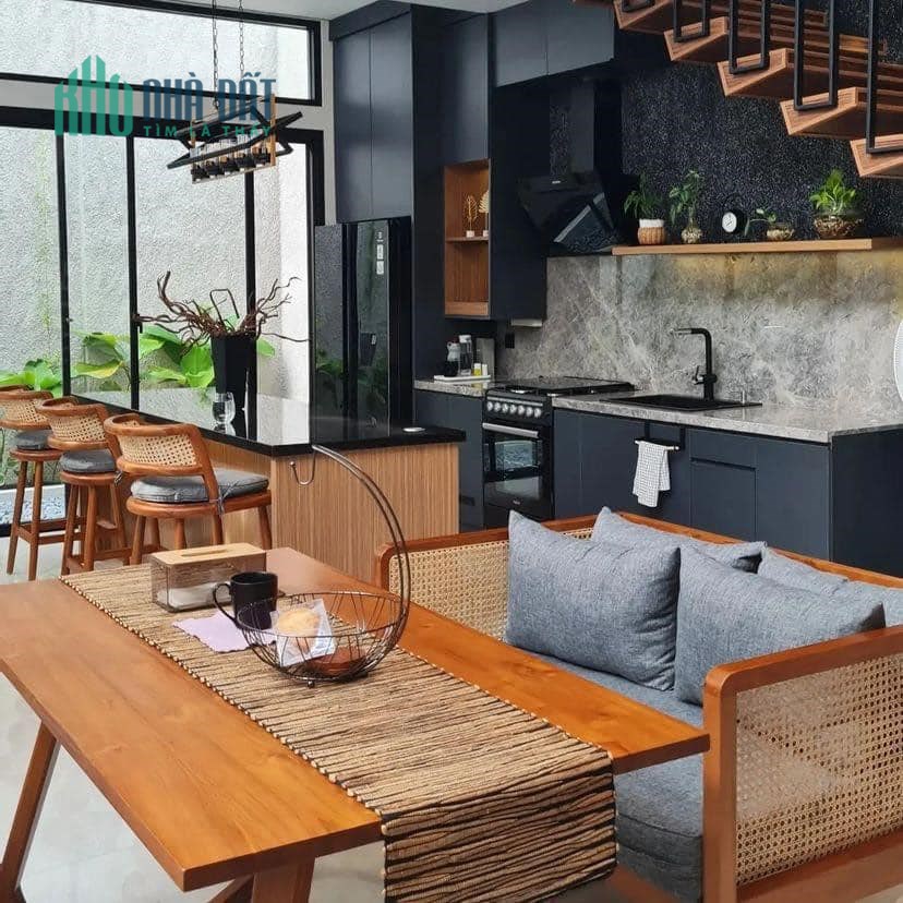 BÁN NHÀ LIỀN KỀ PHÚ DIỄN, VỈA HÈ, OTO TRÁNH, KD VP. DT 60M2X12 TỶ. 0979400492