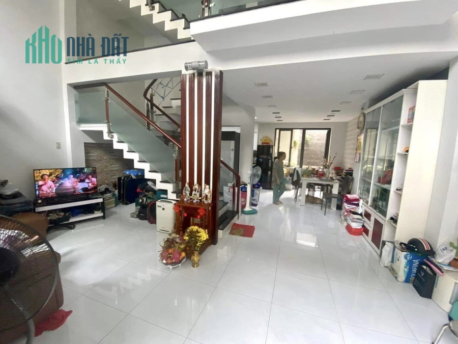 (THƠM) Mặt tiền P4 Gò Vấp-ngay ĐH Công Nghiệp-ngang hơn 6m-100m2-4T-chỉ hơn 10 tỷ 0967229394