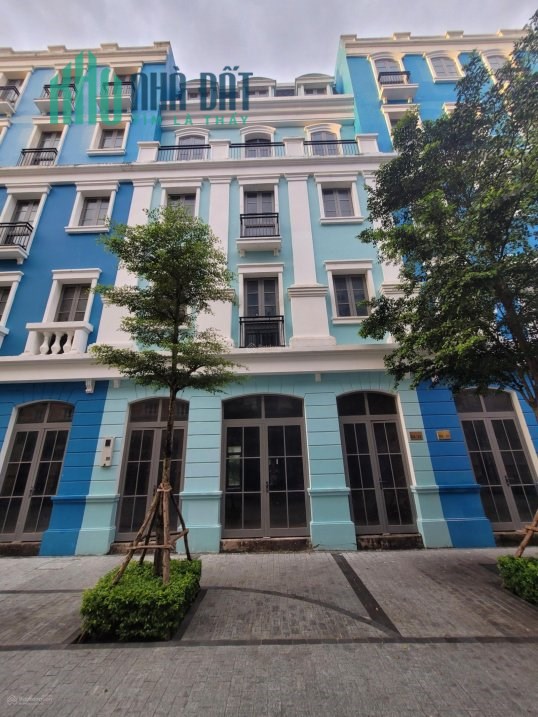 Khai Xuân Đầu Năm 2023 Cần Bán ShopHouse Tại D208 dự án Shophouse Premier Residences Bãi Kem Phú