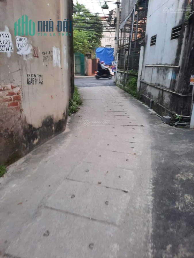 Nhà Cần bán gấp 48,5m - tặng nhà c4 móng chắc chắn - La Nội, Dương Nội Hà Đông - Nhà bán 2ty750tr ạ