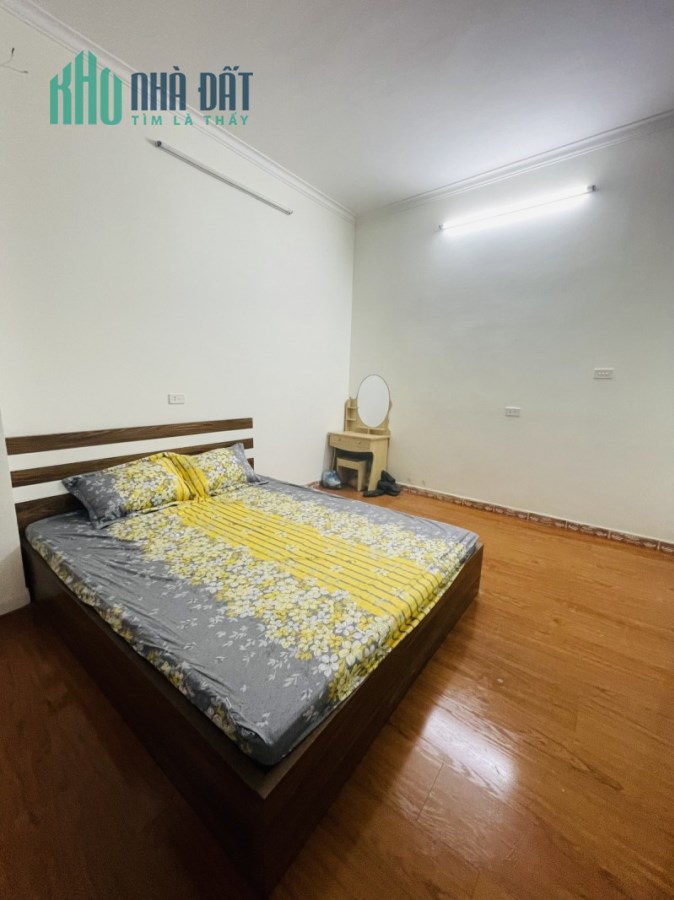 Bán nhà phố Kim Ngưu Hai Bà Trưng 20/22T2 x 3 tầng, MT 5m 2 tỷ
