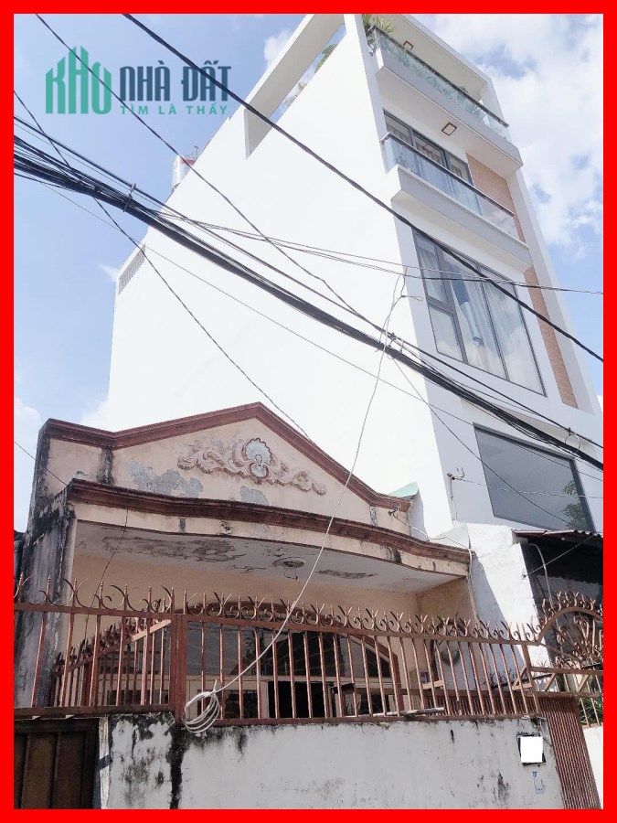 Đừng để người khác mua mất nhà này, Sát mtien,nhà HXT, 114m2,Chu Văn An P12 BThạnh
