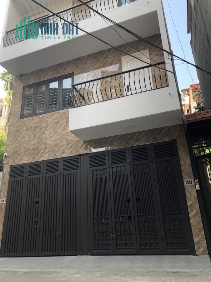 Bán nhà mặt phố Nguyễn Tuân, quận Thanh Xuân,60m, 30 tỷ vỉa hè rộng 9 tầng thang máy.