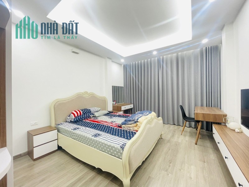 Bán nhà Đầm Trấu Hai Bà Trưng 46/50T2 x 5 tầng, MT 3.9m giá 14.9 tỷ