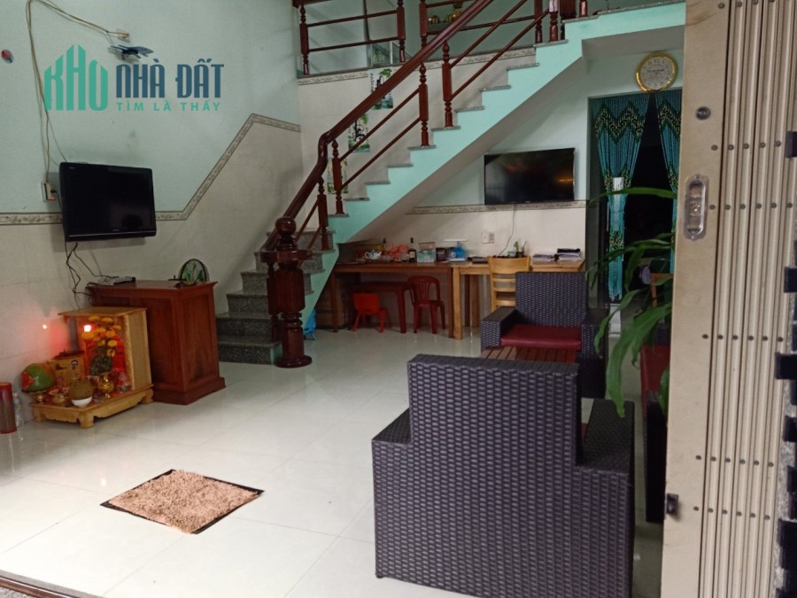 KHAI XUÂN ĐẦU NĂM CHÍNH CHỦ Cần Bán Nhà  Đẹp Tại Bình Định