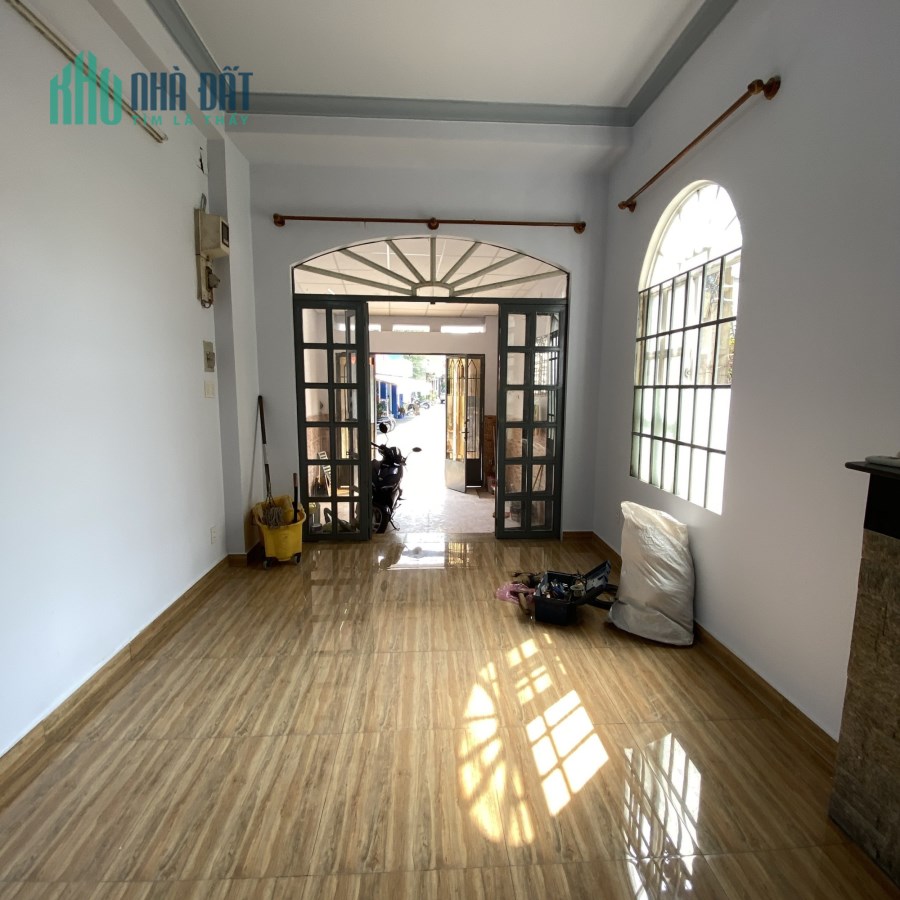 BÁN NHÀ BÌNH THẠNH HXH 70M2 4 TẦNG HẺM XE TẢI SÁT QUẬN 1 ĐINH TIÊN HOÀNG 9.5 TỶ.