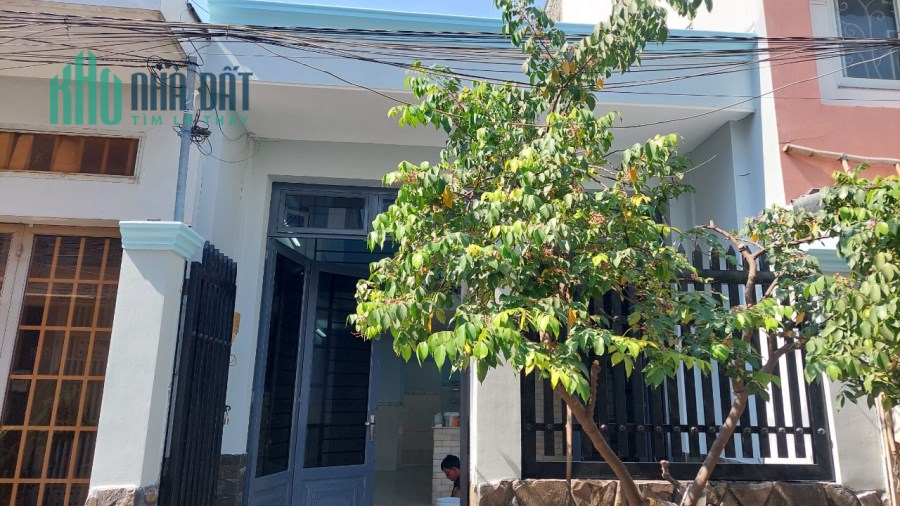 Cho Thuê Nhà Nguyên Căn Hẻm Xe Hơi Đường Phạm Hùng, Xã Bình Hưng, Huyện Bình Chánh