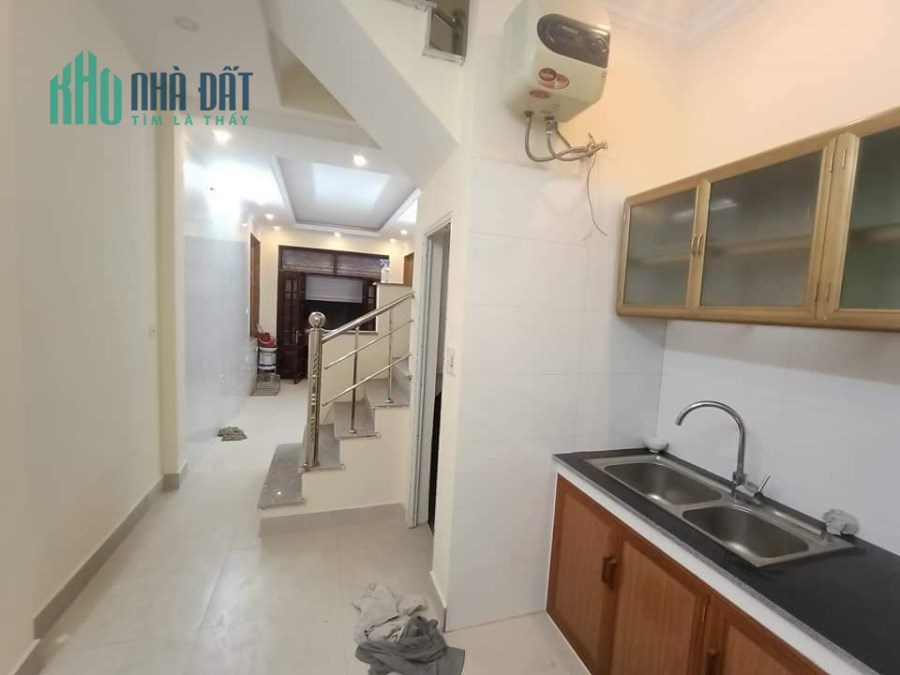 Bán nhà phố Minh Khai, Hai Bà Trưng, Hà Nội, giá 3.28Tỷ, 33 m2, kinh doanh, ngõ thông, thoáng sáng