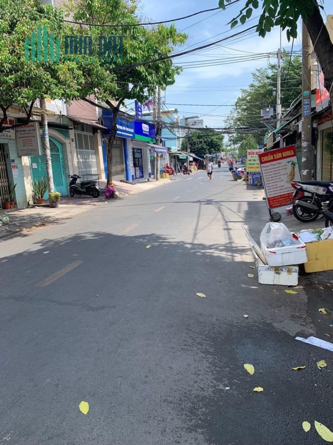 BÁN NHÀ ĐẸP Ở NGAY MT ĐƯỜNG SỐ TÂN QUY QUẬN 7. DT 4x18. 2 TẦNG 3PN. CHỈ 13 TỶ. SHR-FULL TIỆN ÍCH