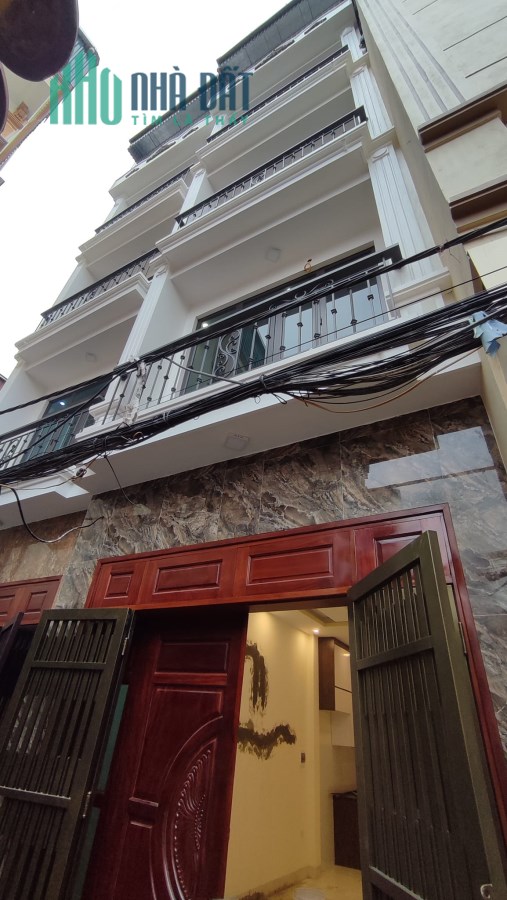 Ngay Ngã 5 Hà Trì -  5 tầng, 5 phòng, giá bán 3.6 tỷ - đàm phán sâu - gẫn chỗ để ô tô.