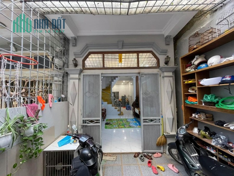 Bán nhà phố Kim Ngưu, Q. Hai Bà Trưng, Hà Nội, 47 m2 giá 4.25 tỷ, kinh doanh, tặng full nội thất,
