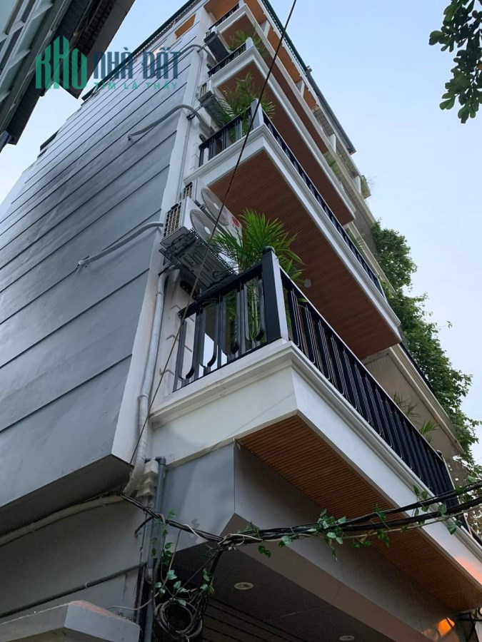 Bán nhà đường Tôn Thất Thiệp, Ba Đình, 6 tầng thang máy, 45m, mặt tiền 4,2m , chỉ 10 tỉ