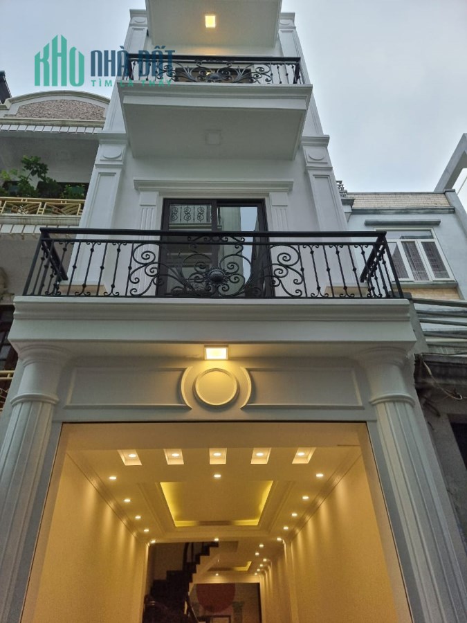 BÁN NHÀ BỒ ĐỀ LONG BIÊN - Gara Ô TÔ chạy vòng Quanh - GẦn Vườn Hoa