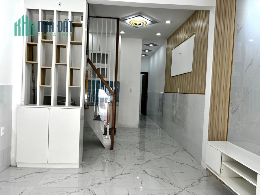 NHÀ ĐẸP Q1, PHỐ ĐI BỘ BÙI VIỆN, 42m2, 2 TẦNG, HỒ HẢO HƠN P.CÔ GIANG QUẬN 1