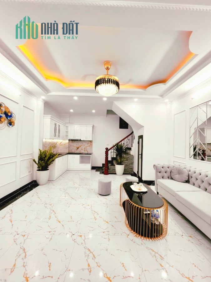 BÁN NHÀ PHỐ YÊN LẠC, QUẬN HAI BÀ TRƯNG, THANG MÁY. DT45M2, 5 TẦNG. Chỉ 6.5 tỷ.