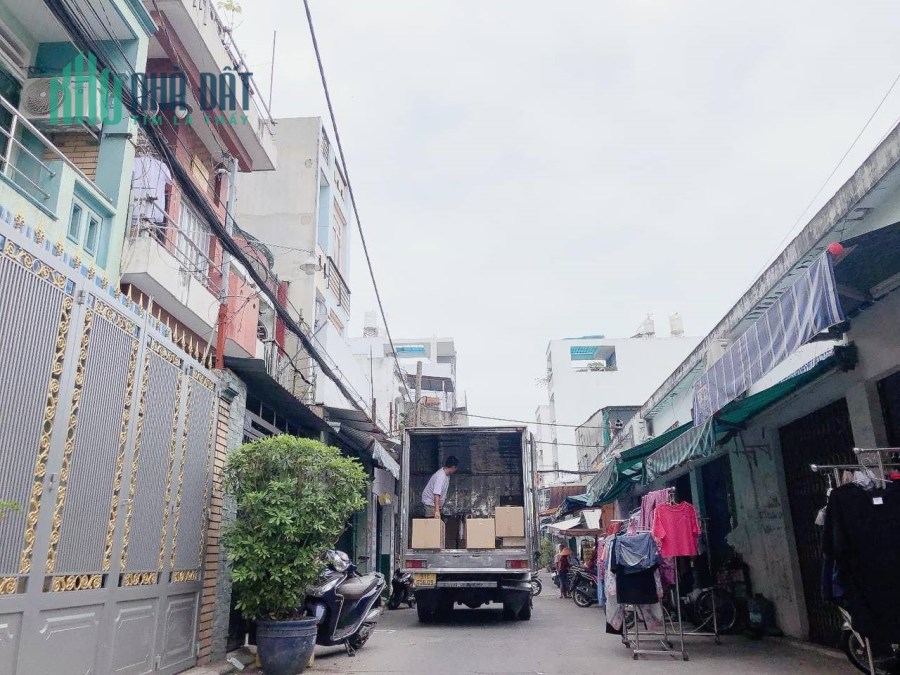 Bán nhà 3 tầng đường khuông việt, hẻm xe hơi tránh, 83m2 chỉ 9.7 tỷ