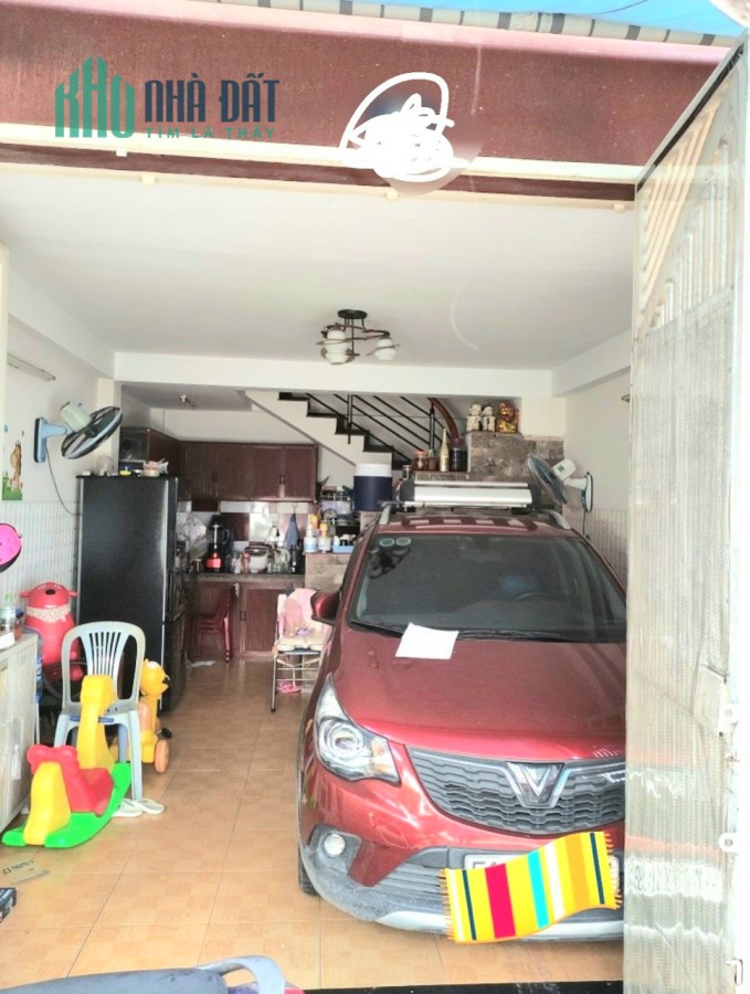 Mặt tiền Vĩnh Hội Q4 NGANG 4 x6 nhà mới 5 tấm có 5 tỷ..