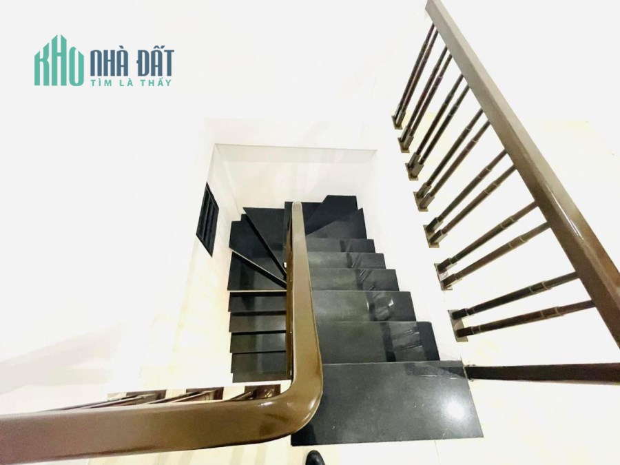 HIẾM NHÀ BÁN NGUYỄN LƯƠNG BẰNG GẦN HỒ ĐẮC DI- DÒNG TIỀN LH 0966037496