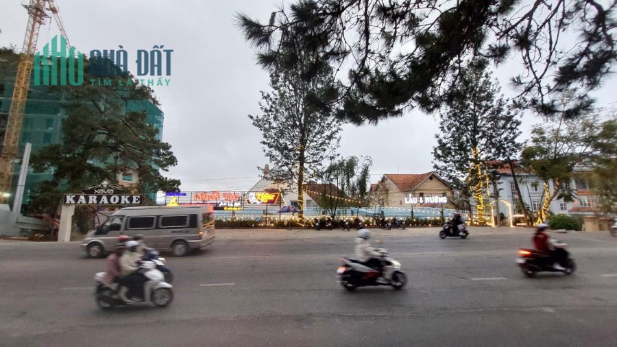 Sang nhượng mặt bằng nhà hàng mặt tiền Hùng Vương Đà Lạt