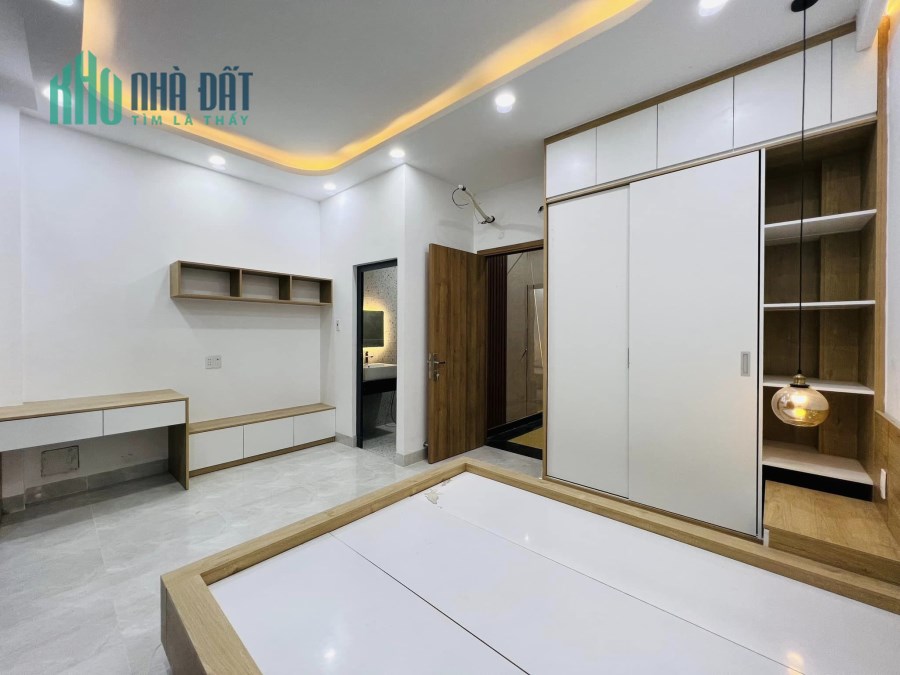 Nhà 4 tầng Lê Văn Lương,Quận7,DT 75m2,7PN,chỉ 9 tỷ xíu