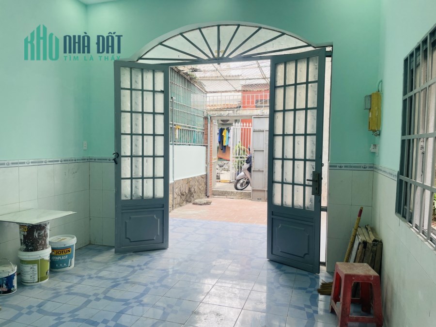 Bán Nhà Quận 12, gần mặt tiền đường Lê Thị Riêng, 4 x 18, 2 Tầng, 2PN, Chỉ 3 Tỷ 6