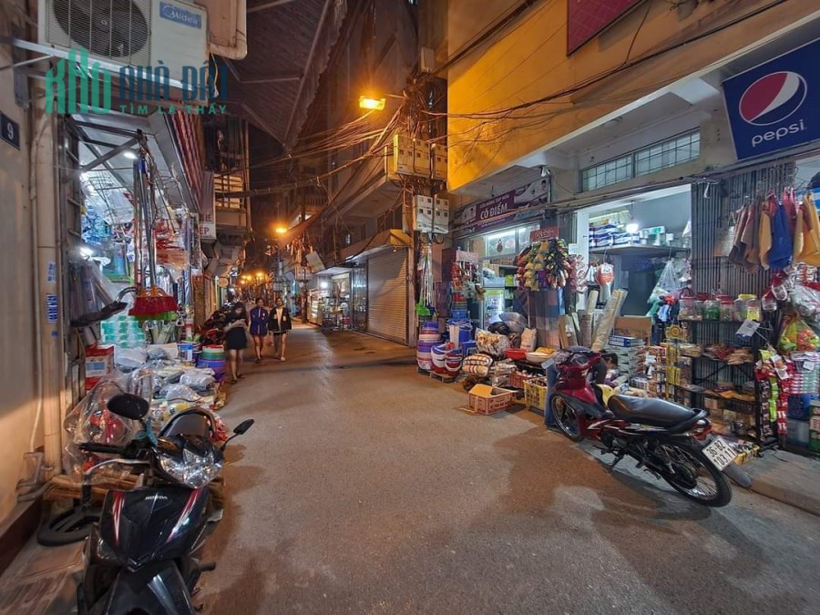Cho thuê mặt bằng Kinh doanh siêu thị, cafe, hiệu thuốc, kho hàng100m2 Cầu Giấy