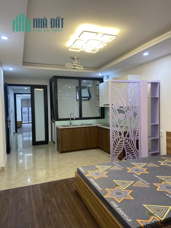 Cho thuê nhà phố Lạc Long Quân, Phường Nghĩa Đô, Quận Cầu Giấy