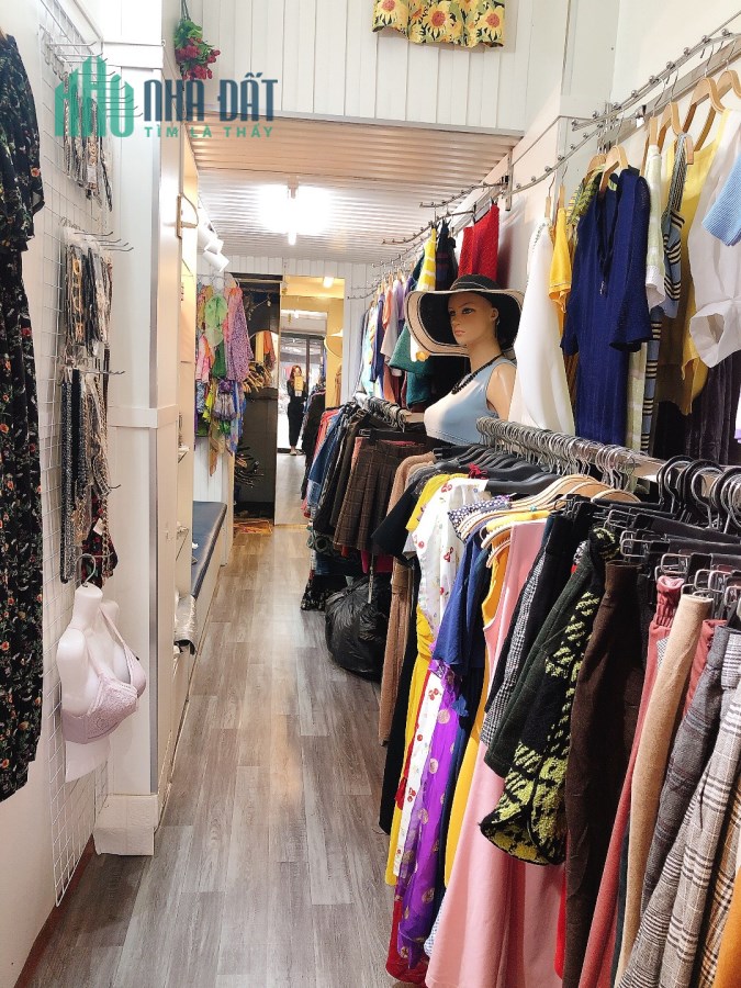 NHƯỢNG CỬA HÀNG THỜI TRANG