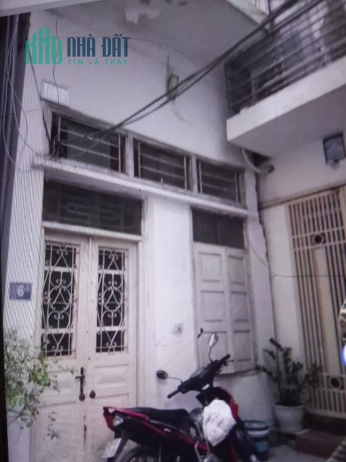 Cần bán nhà cho con đi dự học