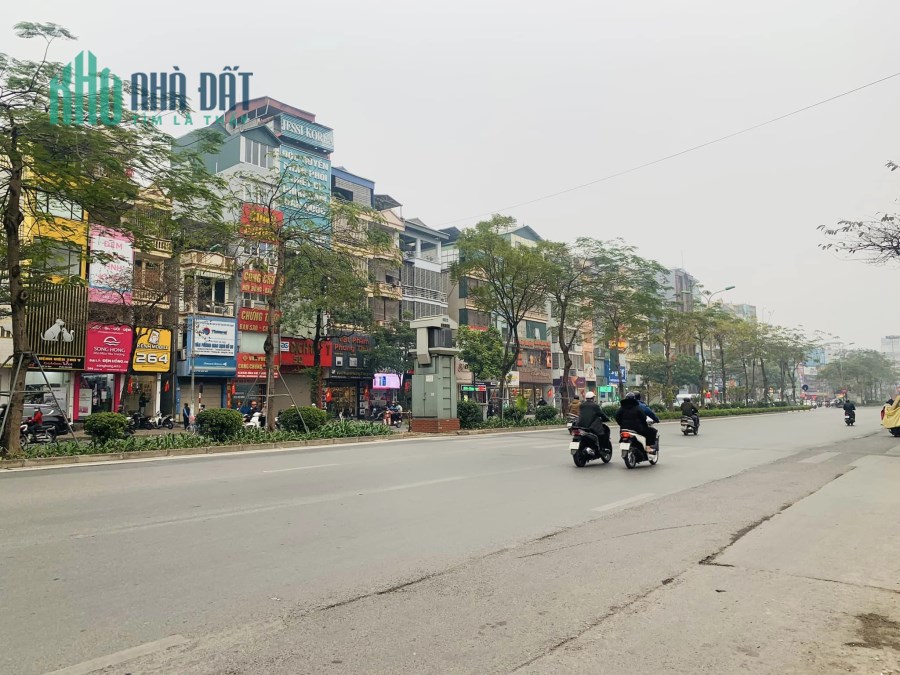 Nhà riêng 2 mặt ngõ phố Xã Đàn, Đống Đa cần bán gấp. Ngõ 3 gác. Gần phố, gần ô tô. Ngõ thông. 35m2,
