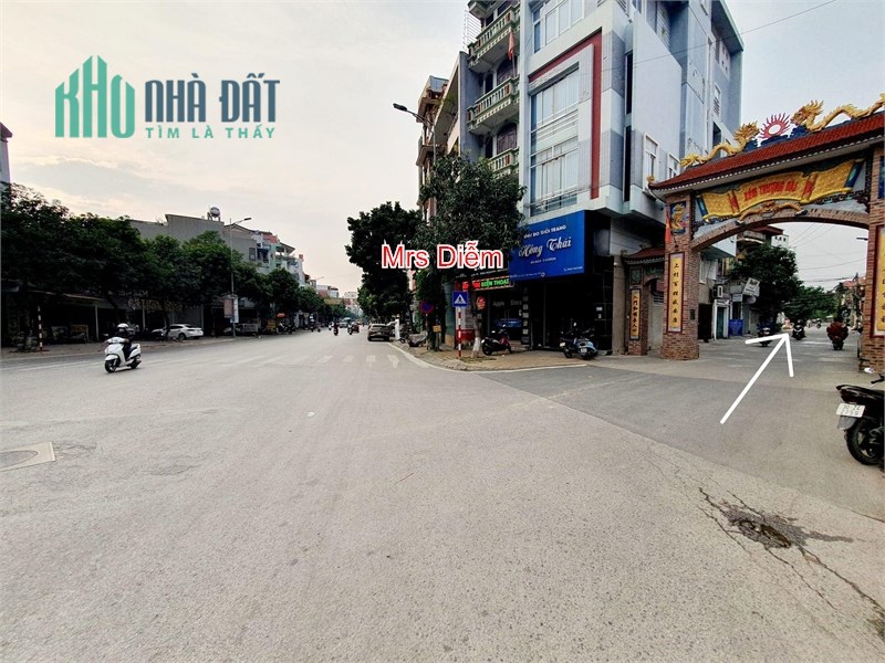 3.050 tỷ. Mrs Diễm cần bán 77.8m đất đẹp Xóm Thượng, Uy Nỗ, Đông Anh.