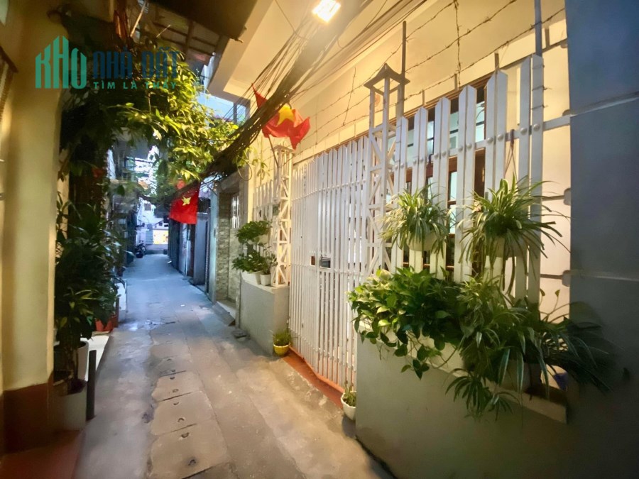 Bán nhà phố Kim Ngưu, Q. Hai Bà Trưng, Hà Nội, 52 m2, giá 6.45 tỷ, lô góc, ngõ thông kinh doanh,