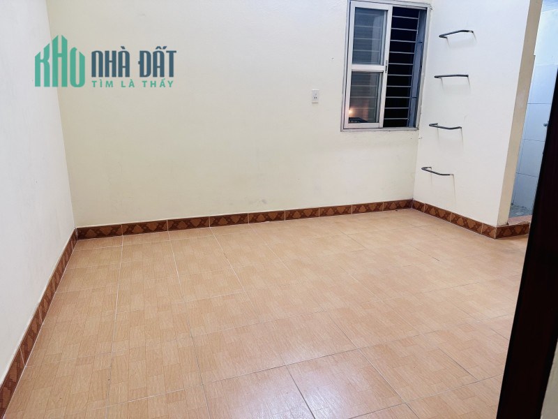 Bán nhà  Trương Định Hai Bà Trưng 34m2 x 3 tầng MT 2/5m giá 2.68 tỷ