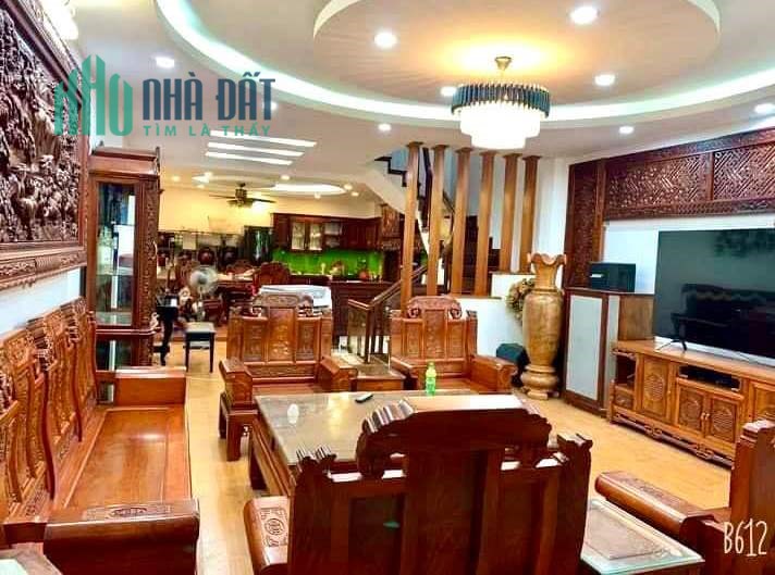 Tôi bán nhà mặt phố Quang Trung sầm uất, MT rộng 110m2x4T chỉ 16.89 tỷ. LH 0989.62.6116