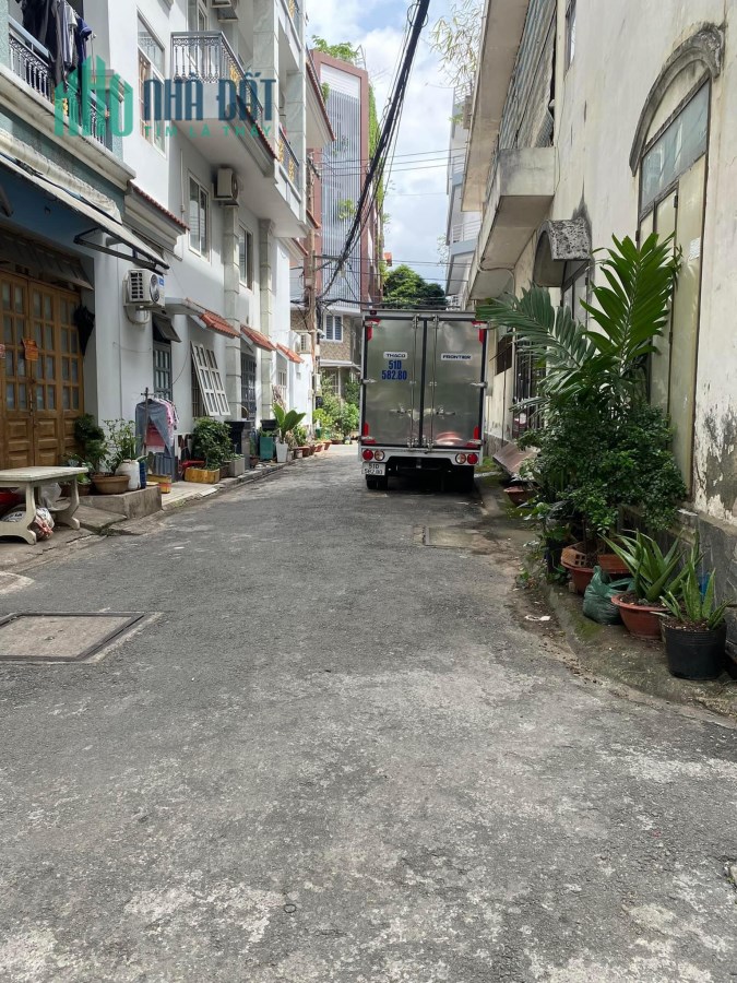 Bán nhà HXH Tránh Ba Vì - Cộng Hoà, DT: 5x10m, 5 Tầng, 8PN, giá 9.8 tỷ (TL)