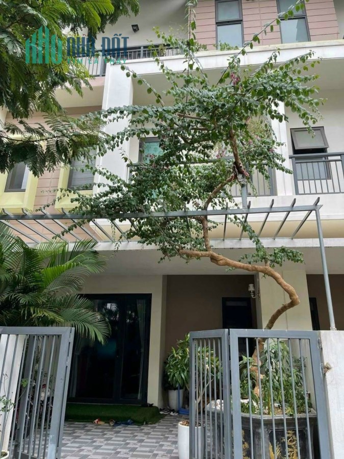 Bán Nhà 3 tầng đẹp rẻ mê li nhất KTD Centa Vsip Thành Phố Từ Sơn 0984039488