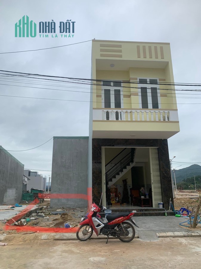 Kẹt tiền bán nhanh lô đất đẹp ngay thành phố Quy Nhơn. 4x10 giá 1,5ty. Khu dân cư đông đúc