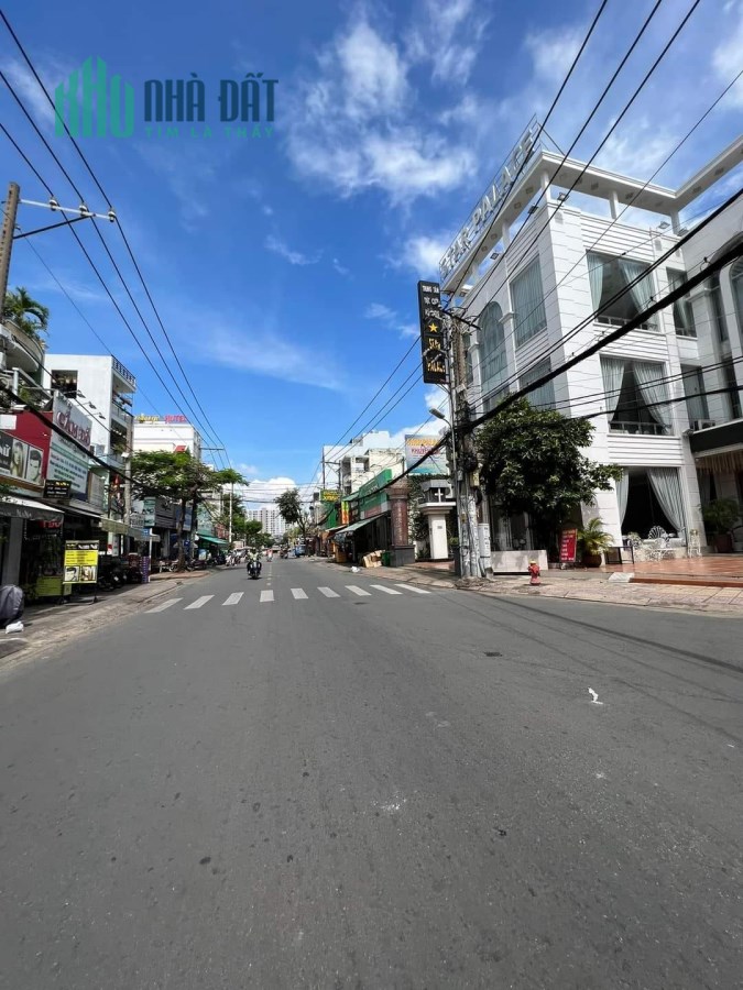 BÁN NHÀ MẶT TIỀN THẠCH LAM  TÂN PHÚ,  4 TẦNG, 8.5 X 23, 189M2, 23 TỶ.