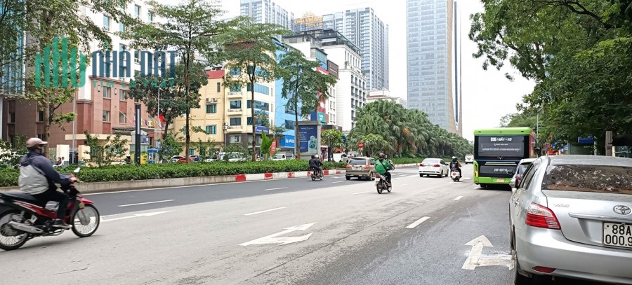 Chính chủ bán nhà phố Liễu Giai, khu hiếm nhà bán, mặt tiền rộng, giá 8.9 tỷ