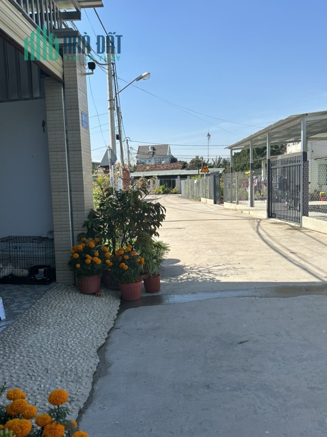 CHÍNH CHỦ BÁN 2 CĂN NHÀ SIÊU ĐẸP, VỊ TRÍ TRUNG TÂM THỦ DẦU MỘT - GIÁ RẺ CHO KHÁCH