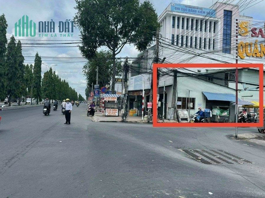BÁN NHÀ GÓC 2 MẶT TIỀN NGUYỄN VĂN CỪ VÀ HẺM 6M. Đang cho thuê 35tr/ tháng