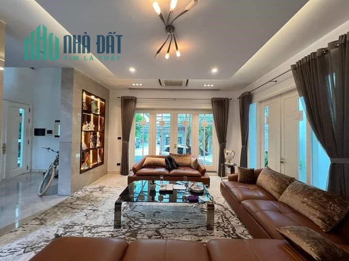 CHÍNH CHỦ BÁN BIỆT THỰ QUẬN THANH XUÂN. DT 196M2, GIÁ 48 TỶ. LH 0977717488