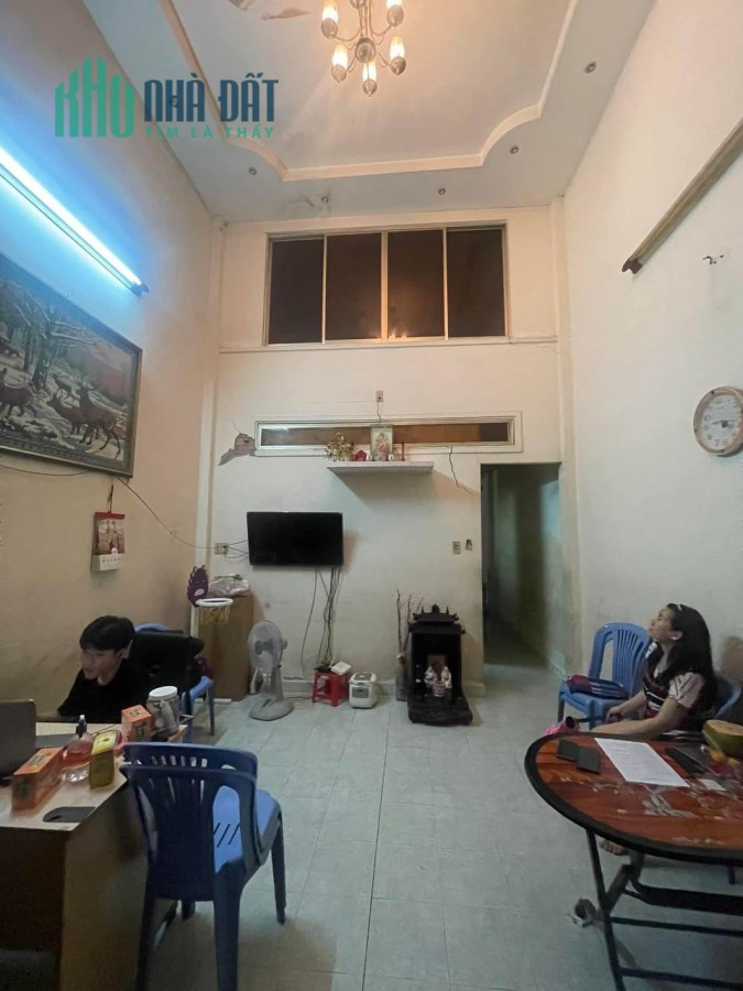 Bán đất tặng nhà nát c4, đường tân sơn nhì, hẻm nhựa 10m, 56m2 chỉ 8.5 tỷ